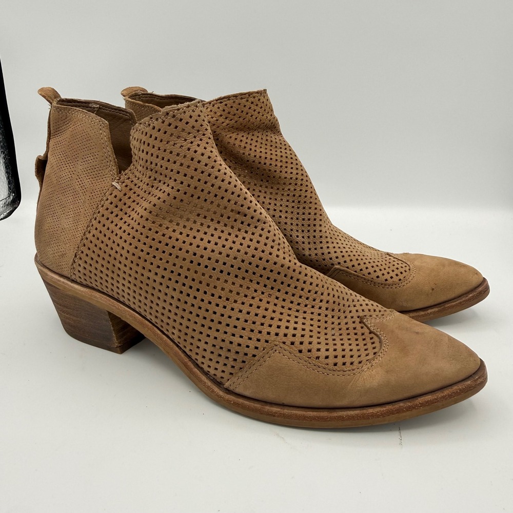 Vince Camuto Perforated Leather Ankle Boots Women Tan Western Boho Booties 8.5